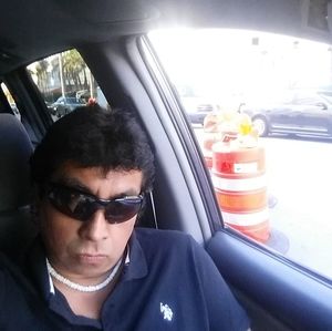 Meet your Posher, Cesar